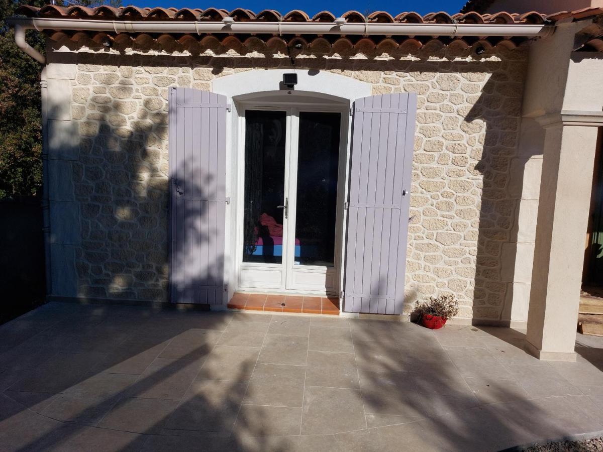 Suite 30 M2 Ideale Pour 2 Personnes Flassans-sur-Issole Exterior foto