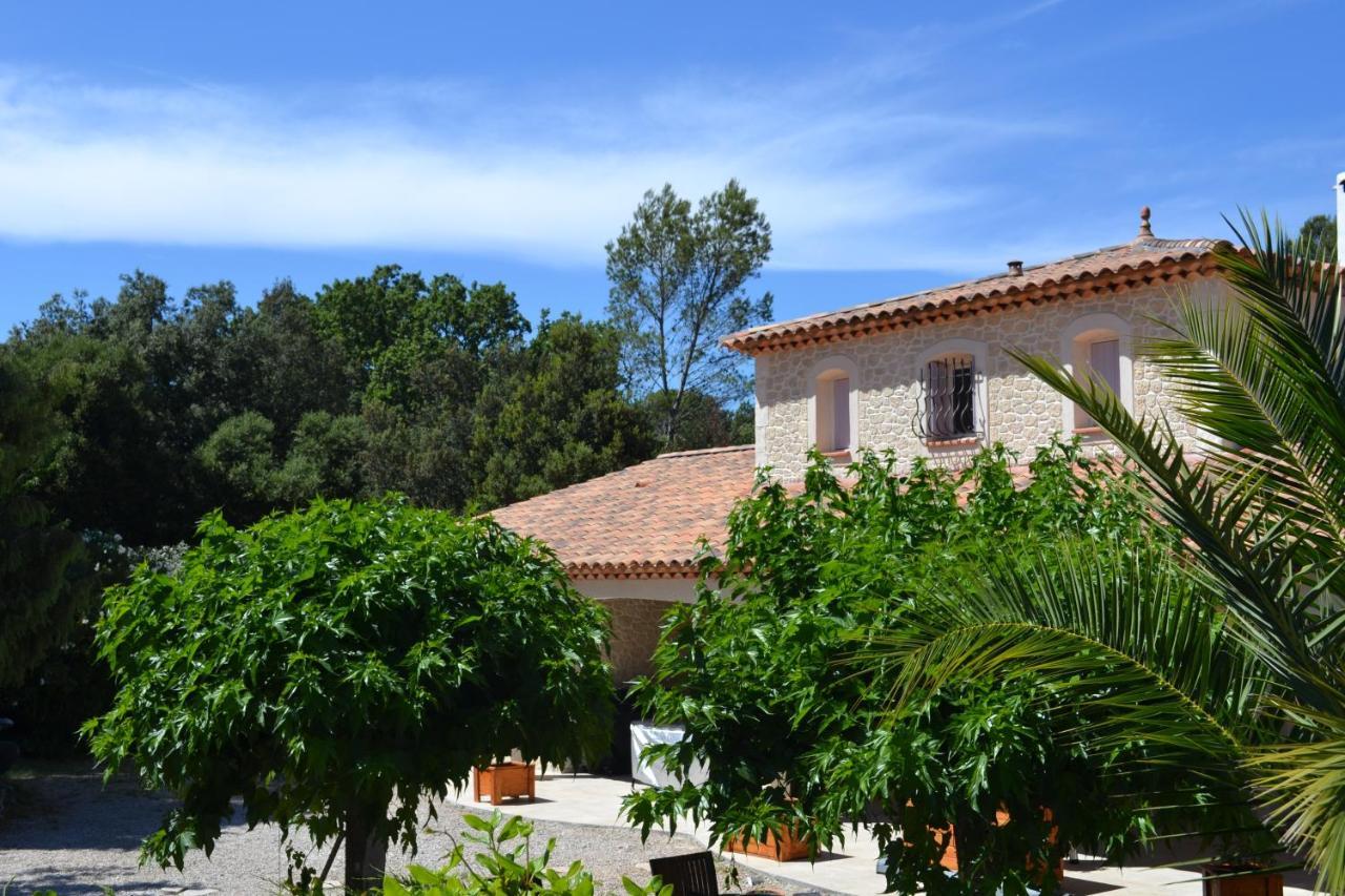Suite 30 M2 Ideale Pour 2 Personnes Flassans-sur-Issole Exterior foto